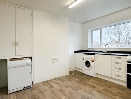 Elm Lane, Sheffield, S5 7TW - Photo 5