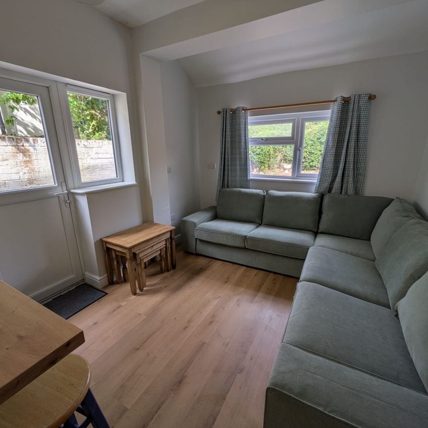 5 Bed Terraced House, Brynland Avenue, BS7 - Photo 1