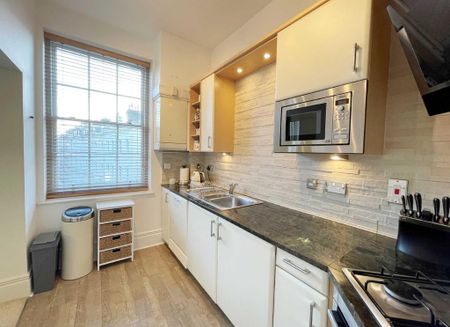 3 bedroom apartment to rent - Photo 4