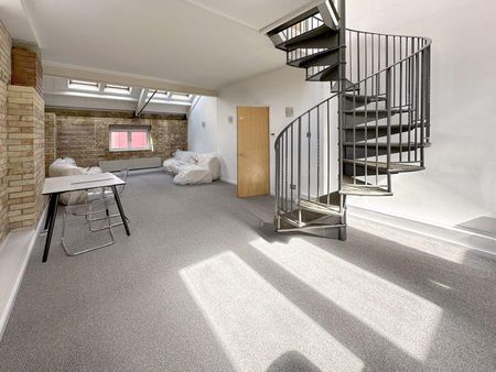 3 bedroom apartment to rent - Photo 2