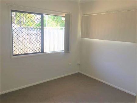 LOVELY 3 BEDROOM 2 BATHROOM HOME IN DOUGLAS - Photo 4