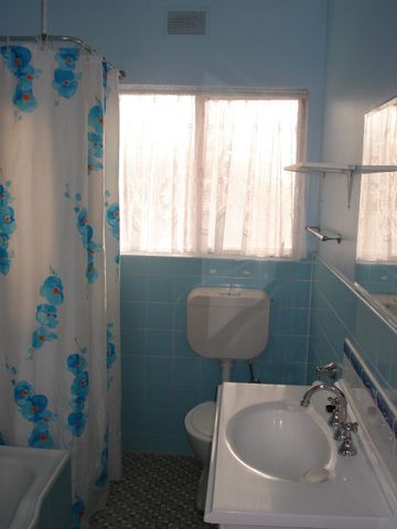 Upper-Level Unit in a Prime Location - Photo 3