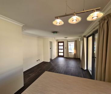 EXTRA SPECIAL FEEL - Photo 2