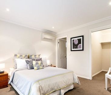 61 Molden St, Bentleigh East VIC 3165 - House For Rent | Domain - Photo 4