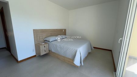 Casa com 3 quartos e 208m² para alugar em Areias de Macacu, Garopaba. - Foto 4