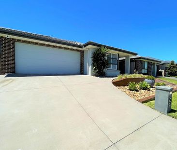 Exclusive living in the heart of Spring Farm- Water included! - Photo 6