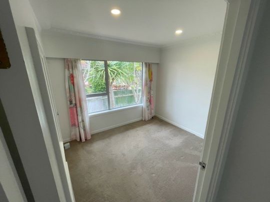 Red Beach - 3 Bedroom - Photo 1