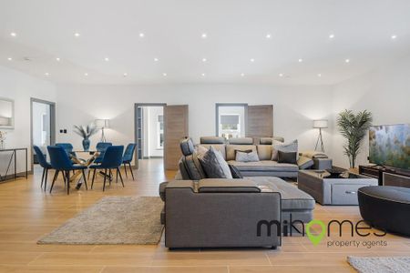 4 bedroom apartment to rent - Photo 5