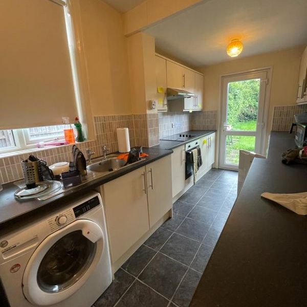 89 Beacon Road - Great Location & SpaciousLoughborough - Photo 1