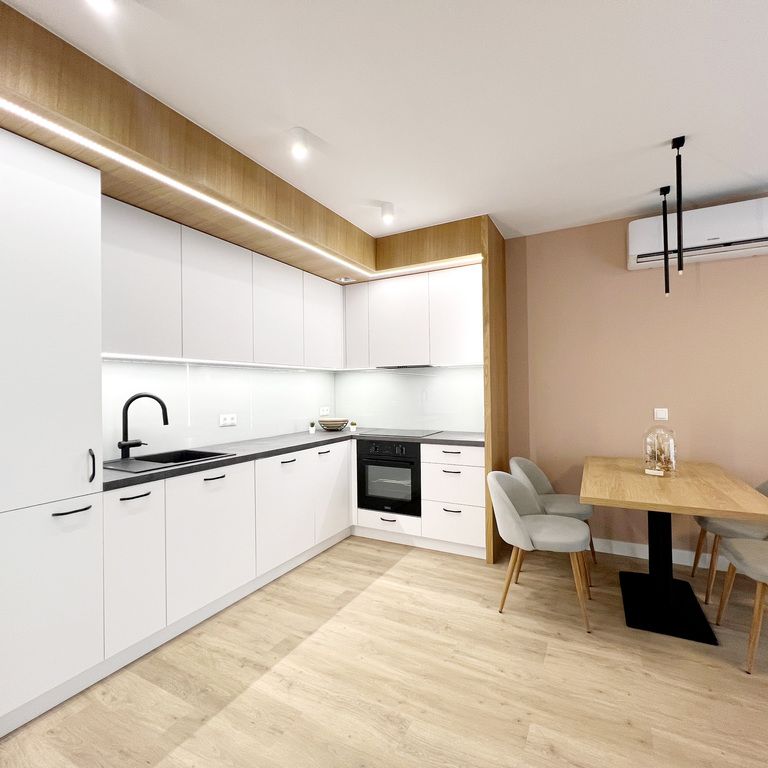 PIĘKNE mieszkanie 4 pokojowe z GARAŻEM ! - Zdjęcie 1