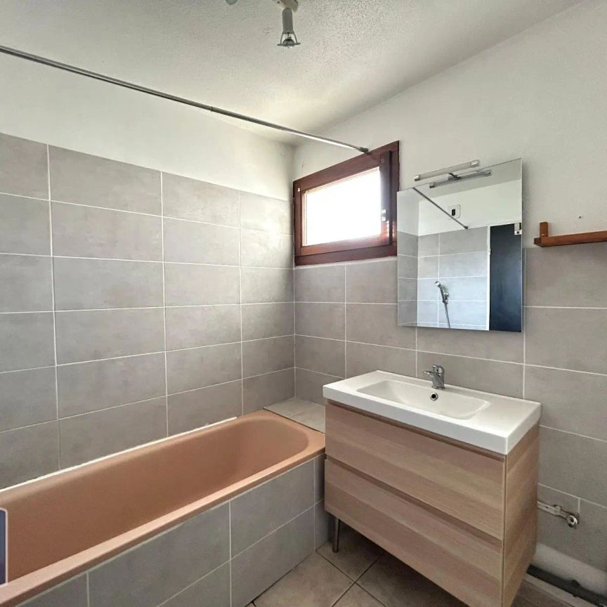 Appartement à louer 3 pièces 74m² - Photo 1