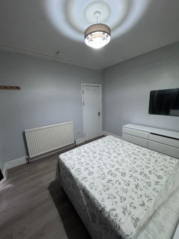 Room in a Shared House, St Loy's Road, N17 - Photo 4