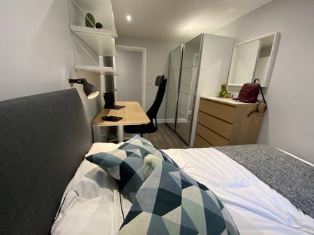 2 Bed Student Accommodation - Photo 3