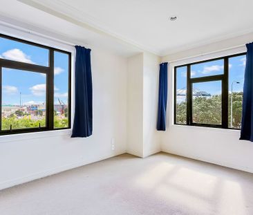 Don't miss out! - Photo 4