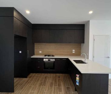 Modern townhouse - Two Living - Photo 1