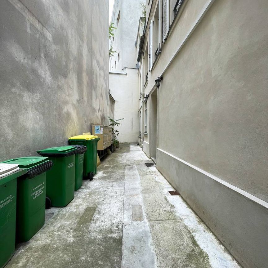 Logement à Paris, Location meublée - Photo 1