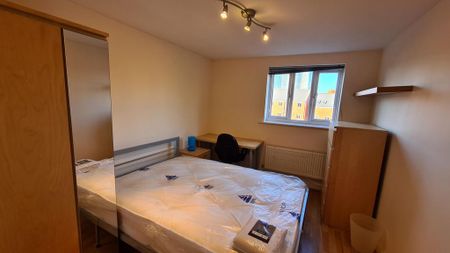 2 bedroom apartment to rent - Photo 5