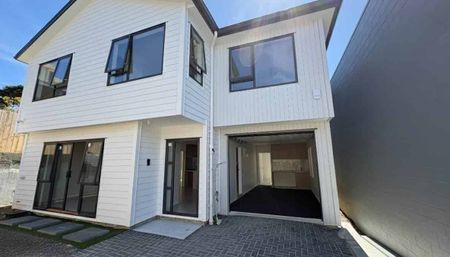 Brand New Luxury Living on Arthur Road! - Photo 5