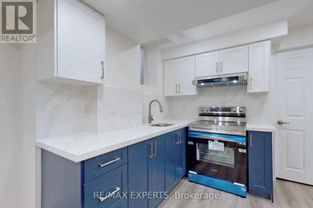 91 AYLESBURY DRIVE - Photo 4