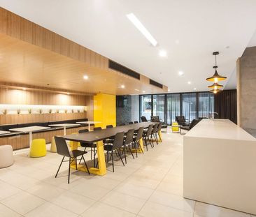 807/220 Spencer Street, Melbourne VIC 3000 - Apartment For Rent | D... - Photo 1