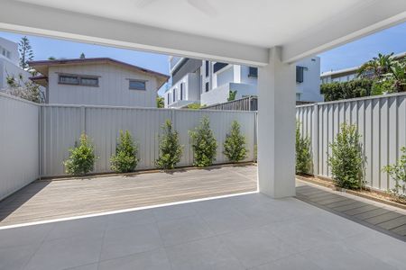 Brand New Townhouse close to Beach - Photo 4