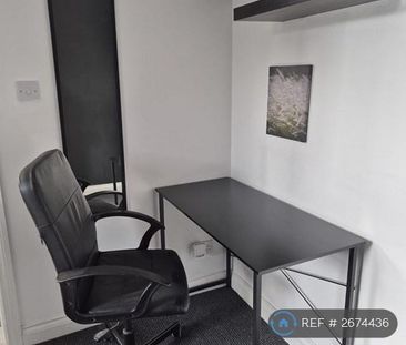 1 bedroom in a house share to rent - Photo 6