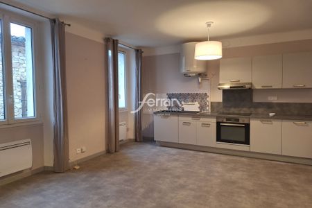 Location Appartement 1 pièce 35m² FIGANIERES 83830 - Photo 3