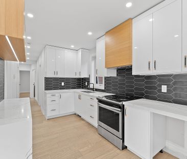 For Lease - 99 Twenty Sixth Street Unit# Main, Toronto, Ontario - Photo 1