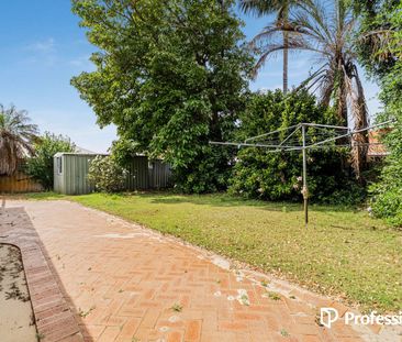 Spacious 5 x 2 home with exceptional outdoor entertaining area!!! - Photo 4
