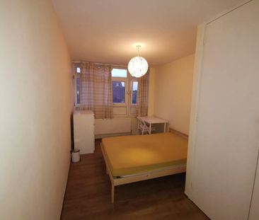Room in a Shared Flat, Halyard House, E14 - Photo 1