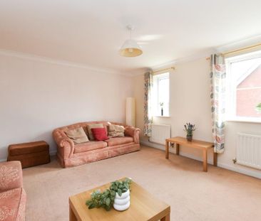 4 bedroom semi-detached house to rent - Photo 3