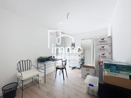 Location Appartement 4 pièces 85m² - Photo 3