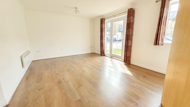 Newland Gardens, Hertford - Photo 1