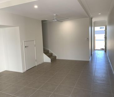 Perfectly Positioned 3-bedroom home in Baringa - Photo 1