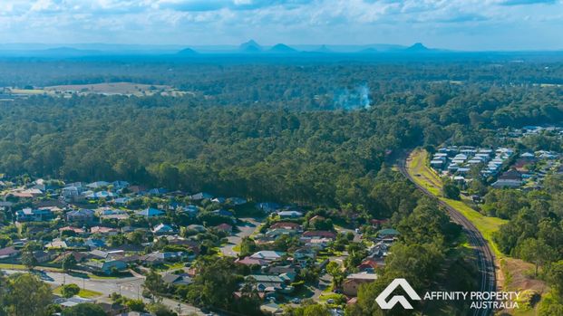 8 Pine Crest Dr - Photo 1