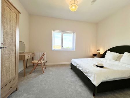 Peartree Avenue, SW17, London - Photo 5