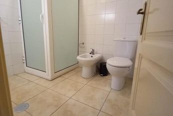 Arrendo quartos ou apartamento Funchal Caminho da Achada