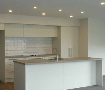 Elegant Modern Home– Your Next Chapter Begins Here - Photo 5