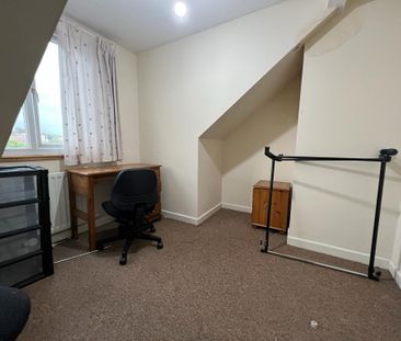 4 bedroom house to rent - Photo 3