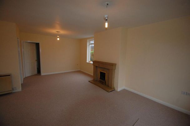 3 bedroom bungalow to rent - Photo 1