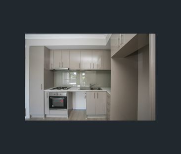 1 BEDROOM, 1 BATHROOM APARTMENT - Photo 3