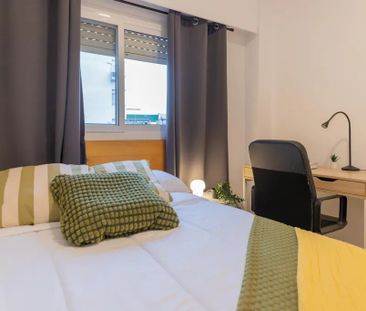 Avinguda del Primat Reig, Valencia, Valencian Community 46010 - Photo 4