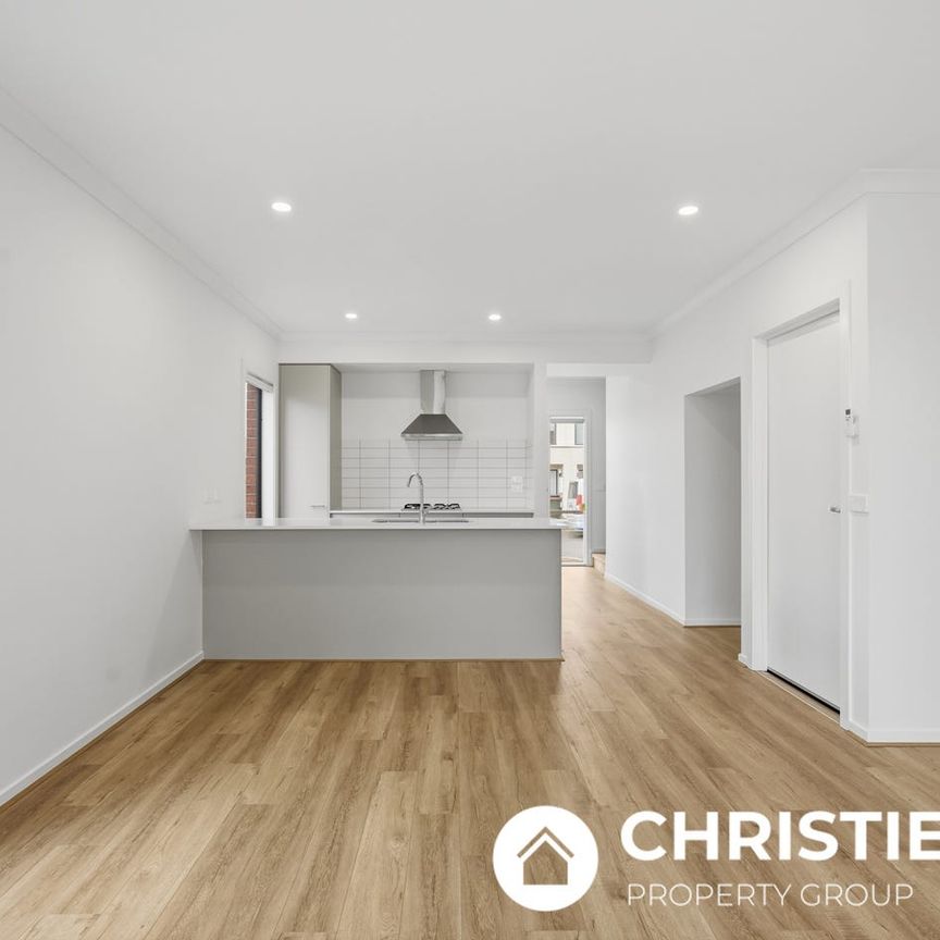 Brand New 3 Bedroom Home Available Now!! - Photo 1