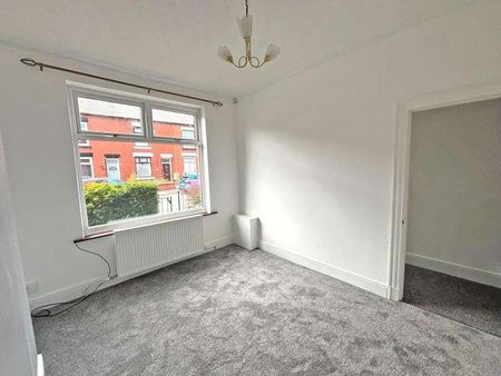 Lily Street, Royton, OL2 - Photo 2