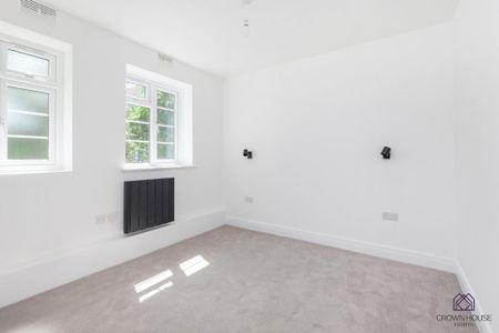 3 bedroom flat to rent - Photo 4