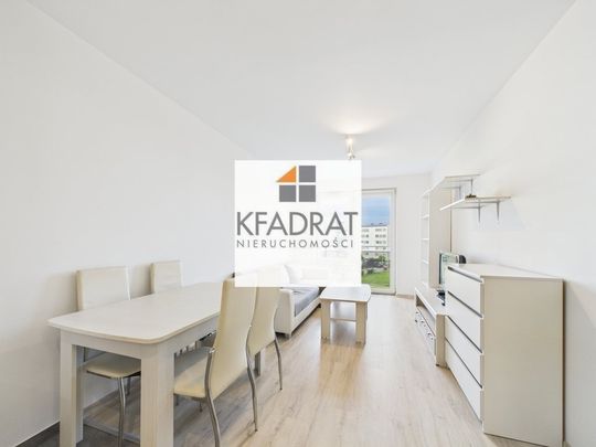 Dwa pokoje z garażem na strzeżonym osiedlu - Zdjęcie 1