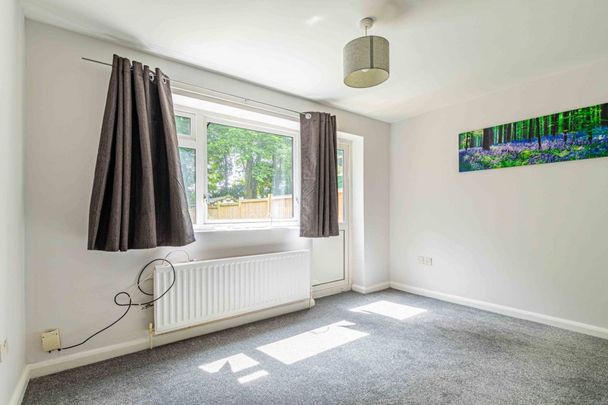 2 bed Terraced for rent - Photo 1