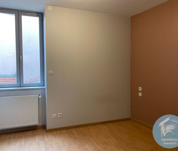 Location Appartement 2 pièces 40m² TARARE 69170 - Photo 3