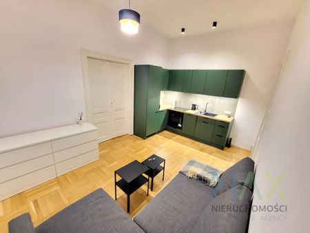 Wyremontowane mieszkanie przy ul. Łobzowskiej , kilka minut spacerem od Rynku - Zdjęcie 2