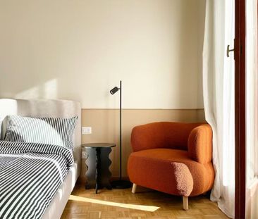 Via Comacchio, Milan, Lombardy 20139 - Photo 3